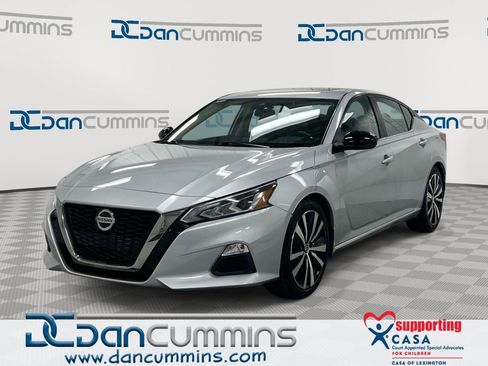Used 2020 Nissan Altima 2.0 SR image 1