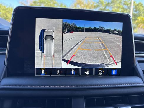 Used 2024 GMC Yukon AT4 w/ AT4 Premium Package image 37