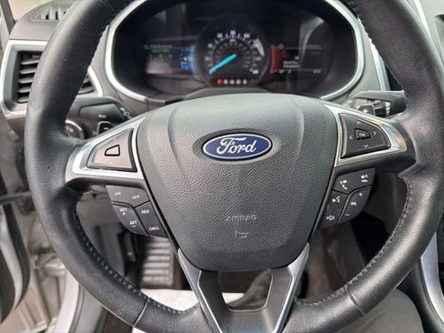 Used 2018 Ford Edge Titanium AWD/4WD image 22