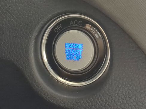 Used 2017 Hyundai Santa Fe Limited image 34