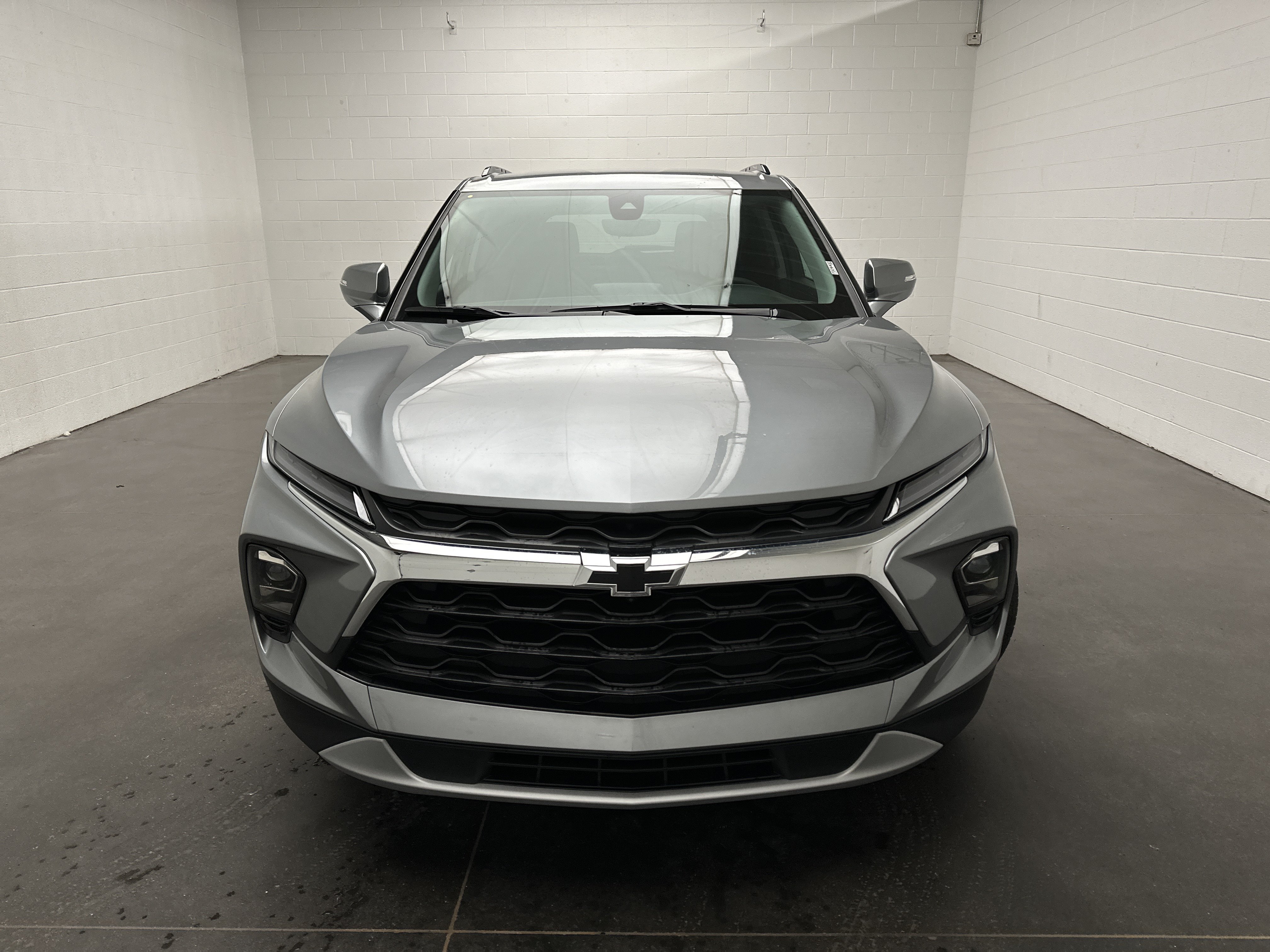 New 2026 Chevrolet Blazer LT w/ Sound & Technology Package FWD image 3