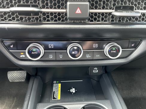 Certified 2025 Honda HR-V EX-L image 17