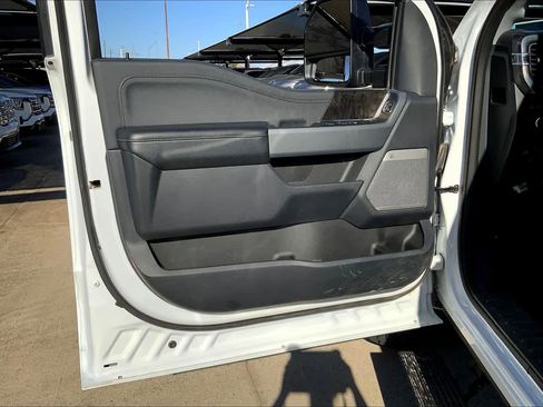 Used 2024 Ford F250 Lariat image 19
