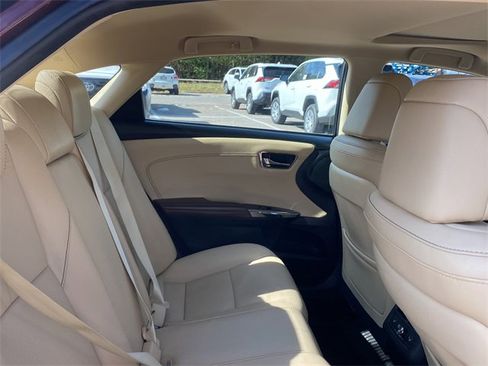 Used 2017 Toyota Avalon Limited image 13