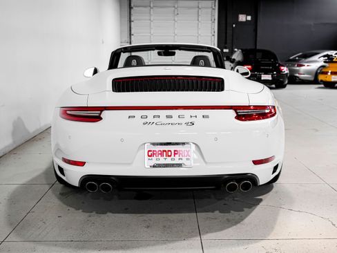 Used 2017 Porsche 911 Carrera 4S image 4