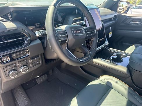New 2026 GMC Yukon AT4 w/ AT4 Premium Plus Package AWD/4WD image 17