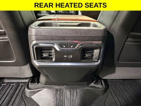 Used 2024 GMC Sierra 3500 Denali Ultimate AWD/4WD image 12