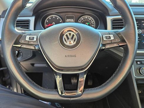 Used 2018 Volkswagen Atlas SE image 27