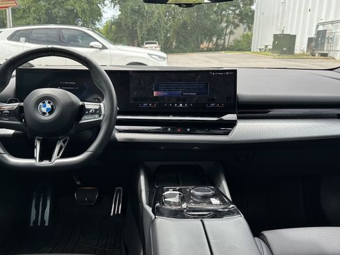 Certified 2024 BMW 530i xDrive w/ M Sport Package AWD/4WD image 30