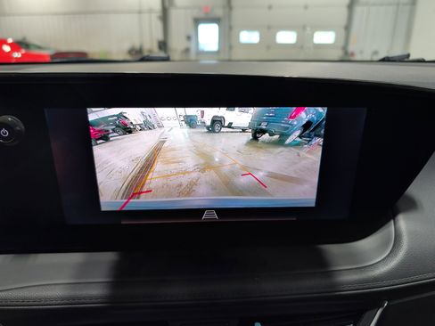 Used 2024 Buick Encore GX Preferred AWD/4WD image 11