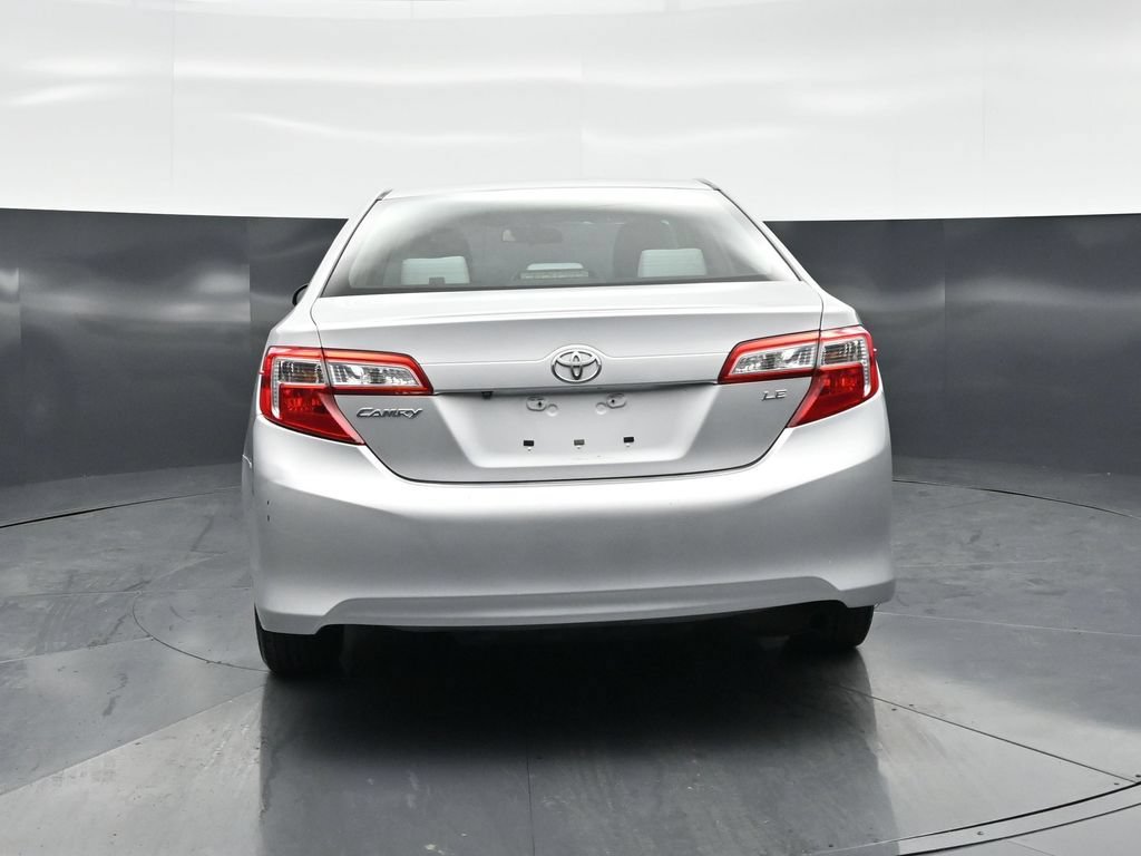 Used 2014 Toyota Camry LE FWD image 22