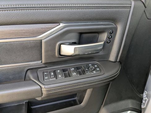 Used 2026 RAM 2500 Laramie AWD/4WD image 26