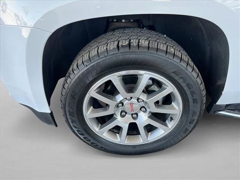 Used 2019 GMC Yukon XL Denali RWD image 25