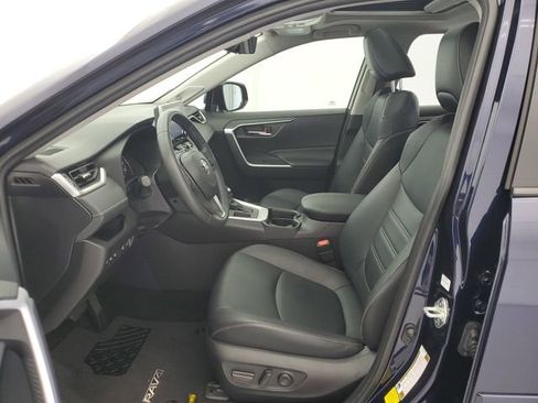 Used 2021 Toyota RAV4 XLE Premium FWD image 19