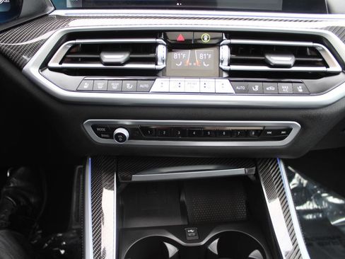 Used 2023 BMW X5 M50i w/ Climate Comfort Package image 25