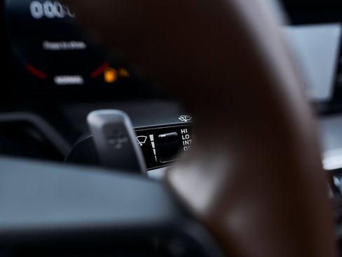 Used 2021 Porsche 911 Turbo S image 47