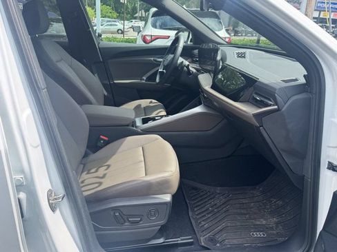 Used 2025 Audi Q5 Premium w/ Convenience Package AWD/4WD image 28