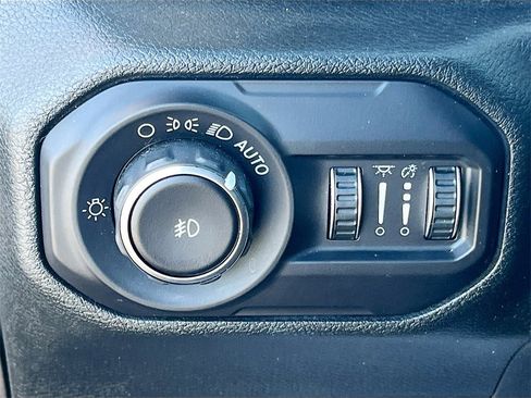 Certified 2018 Jeep Wrangler Unlimited Sport S image 10