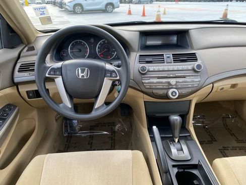 Used 2009 Honda Accord LX-P image 9