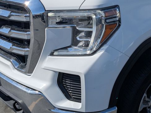 Used 2021 GMC Sierra 1500 SLE w/ Preferred Package AWD/4WD image 10