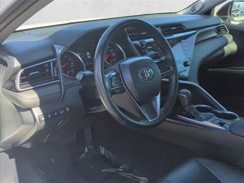 Used 2019 Toyota Camry XSE image 9