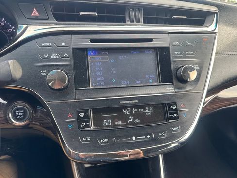 Used 2014 Toyota Avalon XLE Touring FWD image 22
