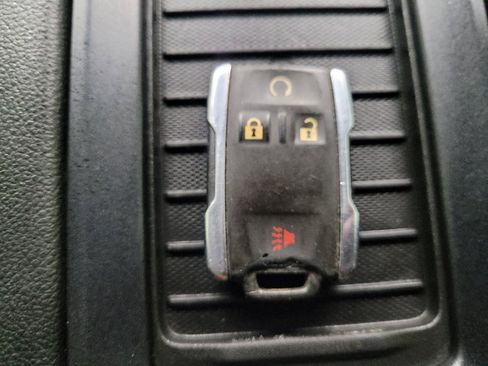 Used 2018 GMC Sierra 1500 SLT image 32