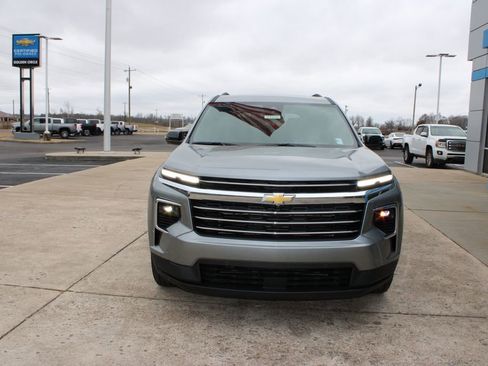 New 2026 Chevrolet Traverse LT w/ Enhanced Driving Package image 3