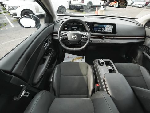 Used 2024 Nissan Ariya AWD image 41