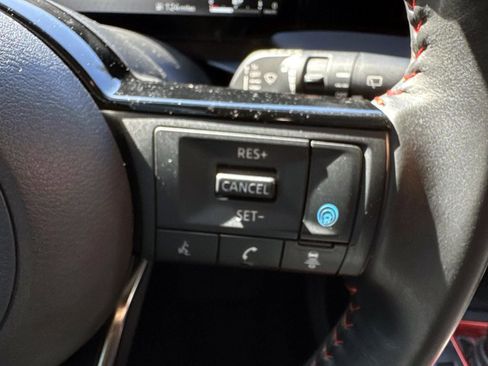 Used 2025 Nissan Kicks SR image 22