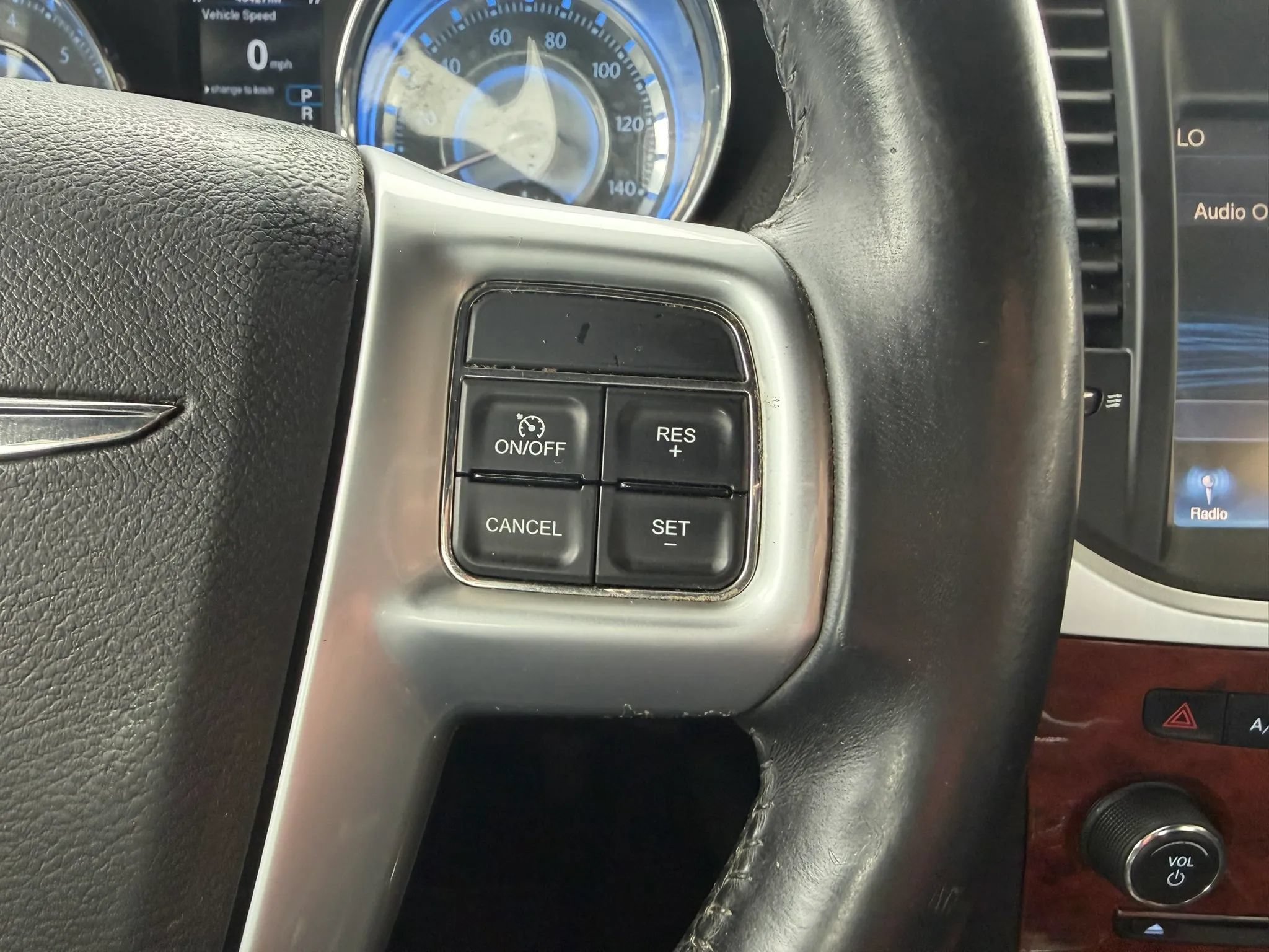 Used 2013 Chrysler 300 RWD image 16