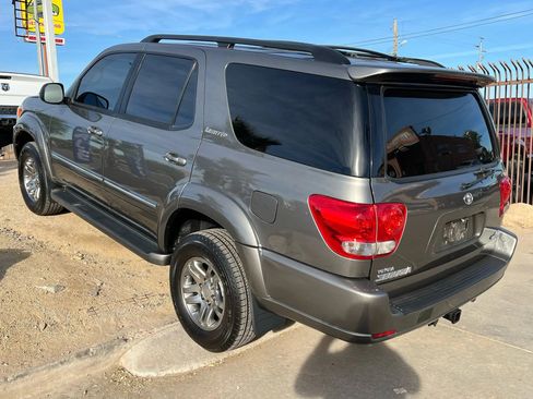 Used 2006 Toyota Sequoia Limited image 10