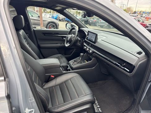 Used 2023 Honda CR-V Sport Touring image 9
