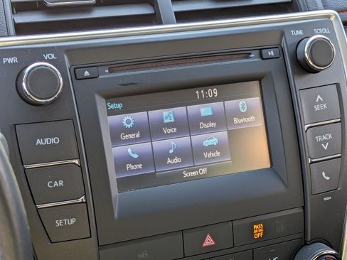 Used 2016 Toyota Camry SE image 17