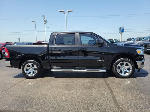 Used 2022 RAM 1500 Big Horn AWD/4WD image 3
