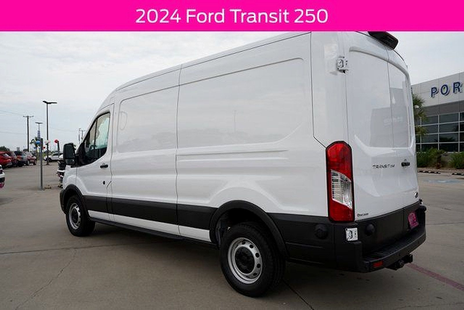 Used 2024 Ford Transit 250 148 Medium Roof RWD image 5