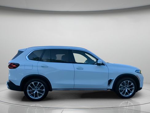 Used 2025 BMW X5 xDrive40i w/ Premium Package AWD/4WD image 31