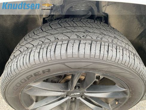 Used 2020 Chevrolet Suburban Premier image 19