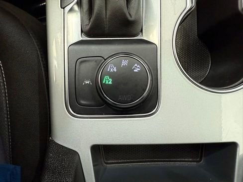 Used 2025 Chevrolet Blazer LT image 38