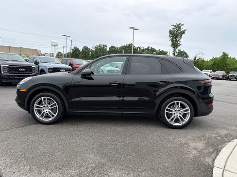 Used 2021 Porsche Cayenne AWD/4WD image 7