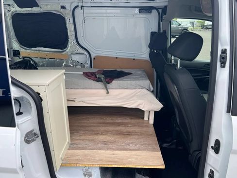 Used 2019 Ford Transit Connect XL FWD image 8