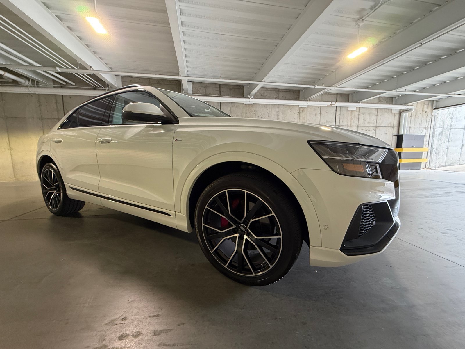 Used 2023 Audi Q8 Premium Plus AWD/4WD image 9