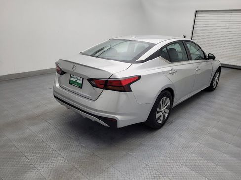Used 2020 Nissan Altima 2.5 S FWD image 9