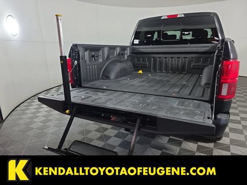 Used 2019 Ford F150 Lariat w/ Equipment Group 502A Luxury AWD/4WD image 11