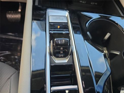 New 2026 Volkswagen Atlas SE FWD image 20