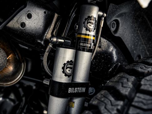 New 2026 Jeep Wrangler Unlimited Rubicon w/ Technology Group image 26