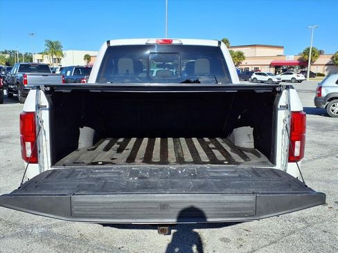 Used 2018 Ford F150 Lariat w/ Equipment Group 502A Luxury image 21