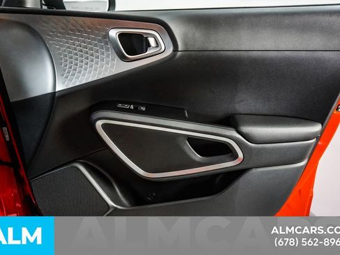 Used 2025 Kia Soul LX w/ LX Technology Package image 38