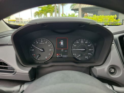 Used 2024 Subaru Crosstrek 2.0i AWD/4WD image 30