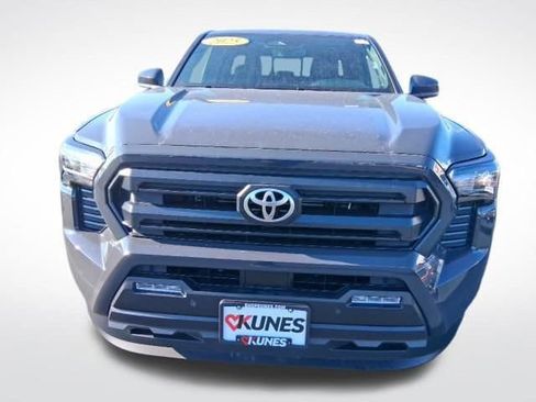 New 2025 Toyota Tacoma SR5 image 11